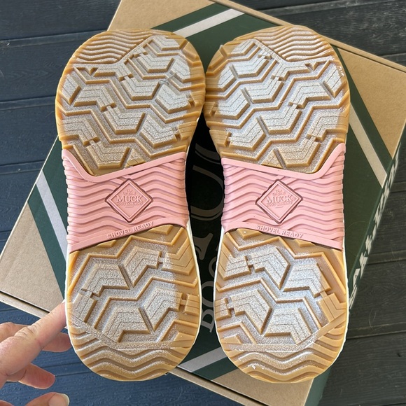 Women’s Muck Boot Shoe Waterproof - Picture 4 of 5